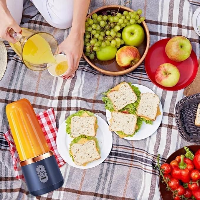Compact Multifunction Juicer – Freshness at Your Fingertips